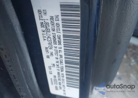 2004 Jeep Grand Cherokee Overland z USA, uszkodzony, nr VIN 1J8GW68J14C370724